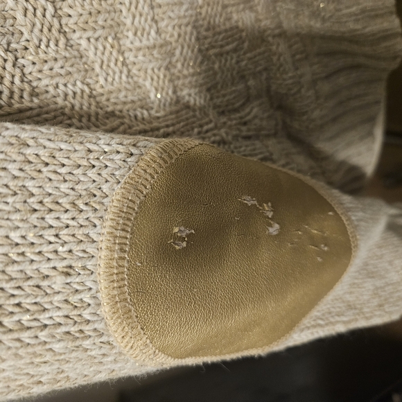 Kaisley Beige Knit Cardigan with Button Accents - Picture 5 of 6